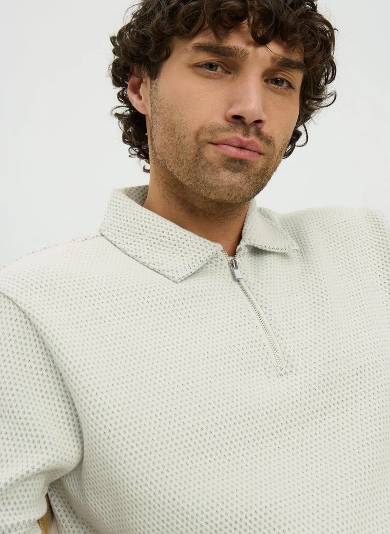 ماتلان Ecru Diamond Jacquard Zip Polo Shirt